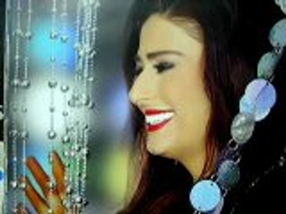 Yıldız TİLBE  " BİR TEK DÜŞÜNCEM SENSİN"