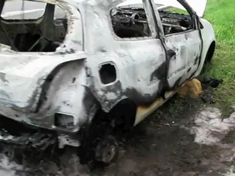 Fitz-James: une voiture calcinée le long de l'axe RD 916