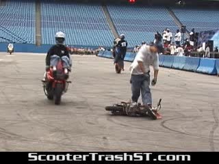 Amazing Driver [from www.metacafe.com]