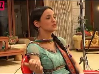 Khushi & Arnav's ROMANTIC MOMENTS in Iss Pyaar Ko Kya Naam Doon 9th April 2012