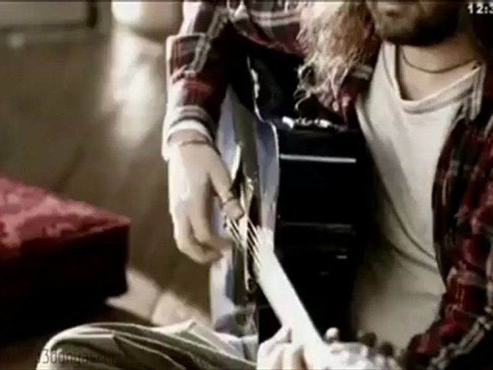 Eflatun feat. Burcu Güneş - Çıkmaz Sokaklar 2012 Klip [HD]