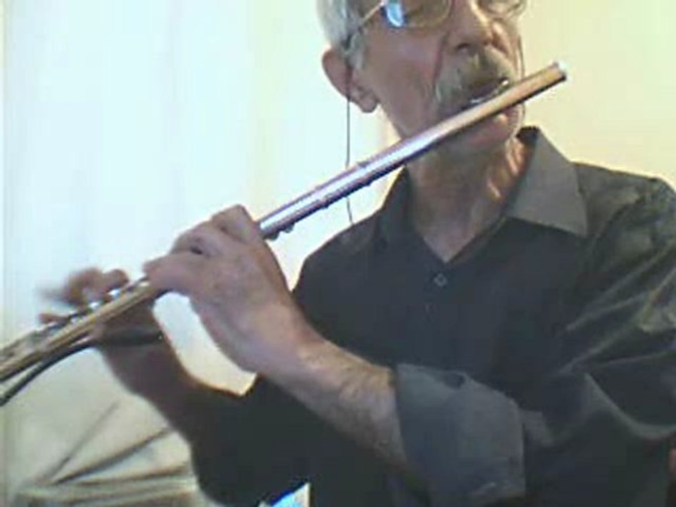 yan flüt ile bir ay doğar ilk akşamdan geceden