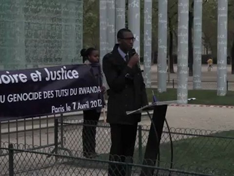 18ème Commémoration du Génocide des Tutsi au Rwanda, Paris, 7 avril 2012 - Alain Ngirinshuti