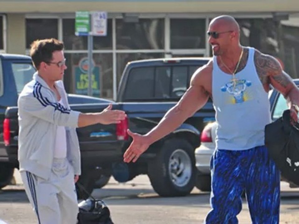 Mark Wahlberg and his Muscles Hit the Beach