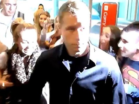 Miley Cyrus Slams Anorexia Rumors