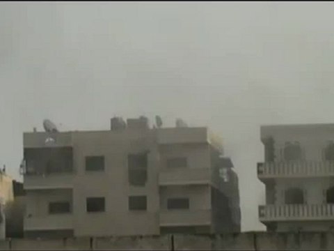 فري برس حماة المحتلة الجيش السوري يقصف الابنية في حي الاربعين