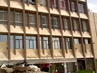 فري برس حلب رفع العلم الاستقلال في كلية الهندسة المدنية جامعة حلب     9 4 2012