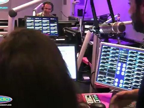 Le jeu de la vérité avec l'équipe du film Radiostars