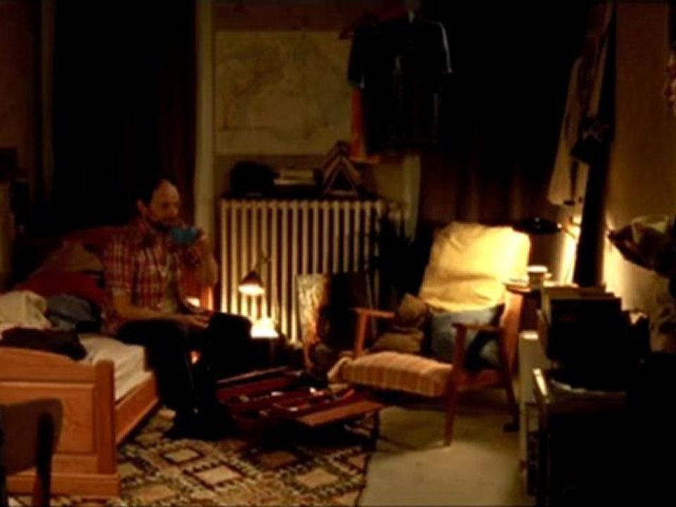 8 FOIS DEBOUT - Teaser2 VF