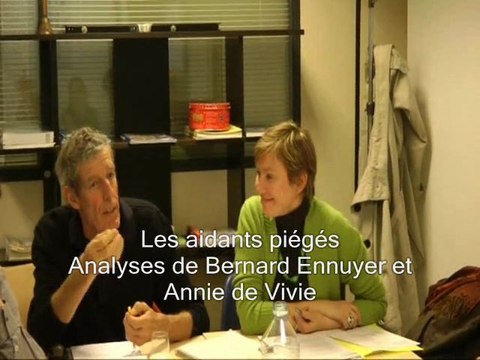 Collectif une Société pour tous les âges: Les aidants piégés par Bernard Ennuyer et Annie de Vivie