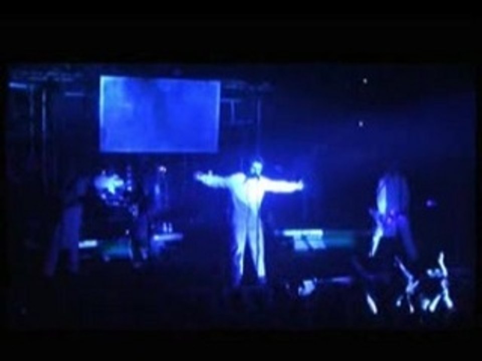 Oomph! - Wenn Du Weinst (Live 2004)