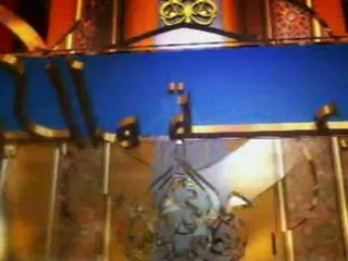 الشريعة والحياة- المرأة بين العرف والدين