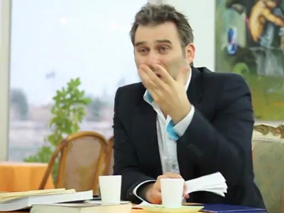 "Pourquoi ?" (Vincent Cespedes au centre culturel Aykart)