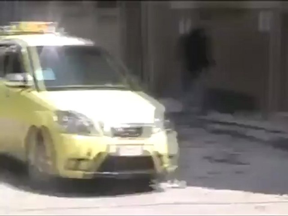 فري برس حمص أهالي حي الخالدية  بحمص تحت القصف العنيف  10  4 2012