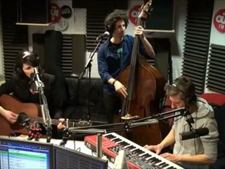 La Grande Sophie - Don't get me wrong (reprise de The Pretenders) - live-session accoustique OuiFM