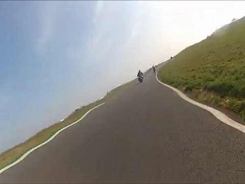 Fontenay le comte Debutant session 2 GSXR 750 K4