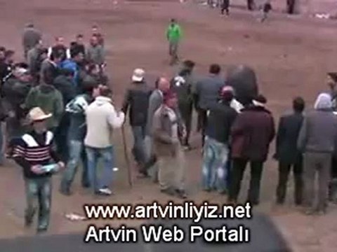 17.Sarıgöl Boğa Güreşleri 2012 Baş Kategorisi Yarıfinal Güreşi/artvinliyiz.net