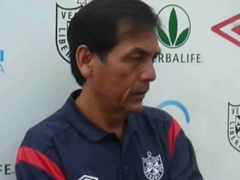 Julio Grados (Doctor de la San Martín):"Montaño esta en duda(para el partido contra el Juan Aurich)"..