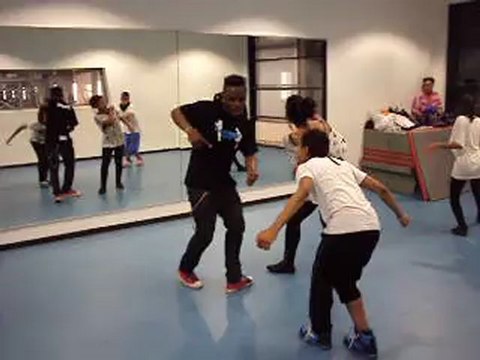 MOV03133 Atelier danse hip-hop 6 avril