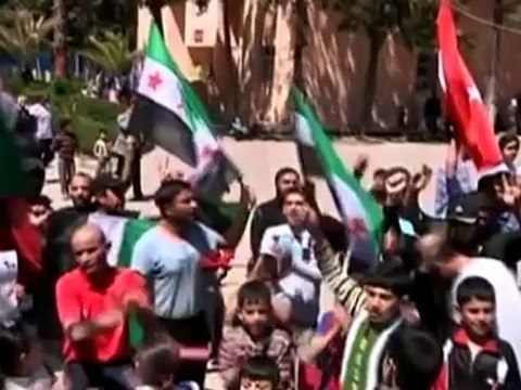 Annan meets Syrian refugees as doubt looms over peace plan