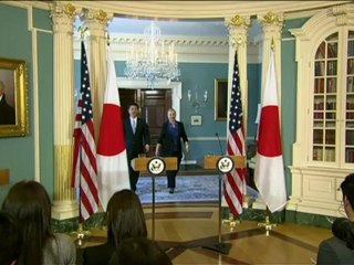 Clinton urges NKorea not to launch rocket