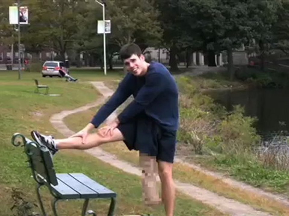 Le mec le plus handicapé du monde.