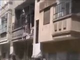 فري برس حمص أثار الخراب والدمار بسبب القصف العشوائي على حي الخالدية بحمص 10 4 2012 ج3