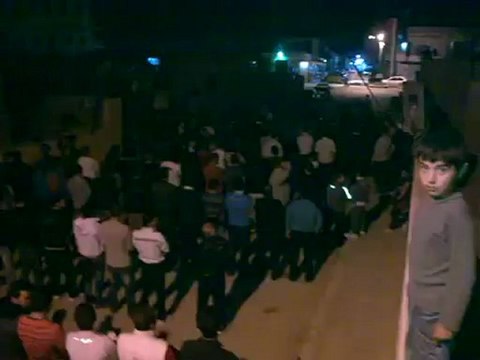 فري برس ادلب سرمدا مظاهرة مسائية الثلاثاء 10 4 2012 ج2