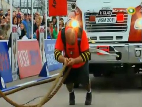 Bi dublaja kenewer û komîk, bi hêztirîn zilamên cîhanê li ser Kurd1ê.