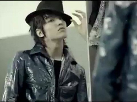 Lee Min Ho & Jessica Gomes - Extreme (2X Cass Beer CF)