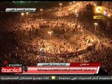 المتظاهرون يهتفون حرية حرية في ميدان التحرير