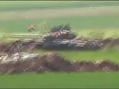 فري برس انتشار عصابات الاسد المجرمةحماه كفرنبودة 10 4 2012 ‫ج2