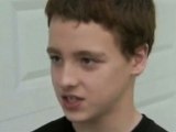 ZAPPING ACTU DU 11/04/2012 - Un garçon de 13 ans sauve sa classe d'un accident de car !