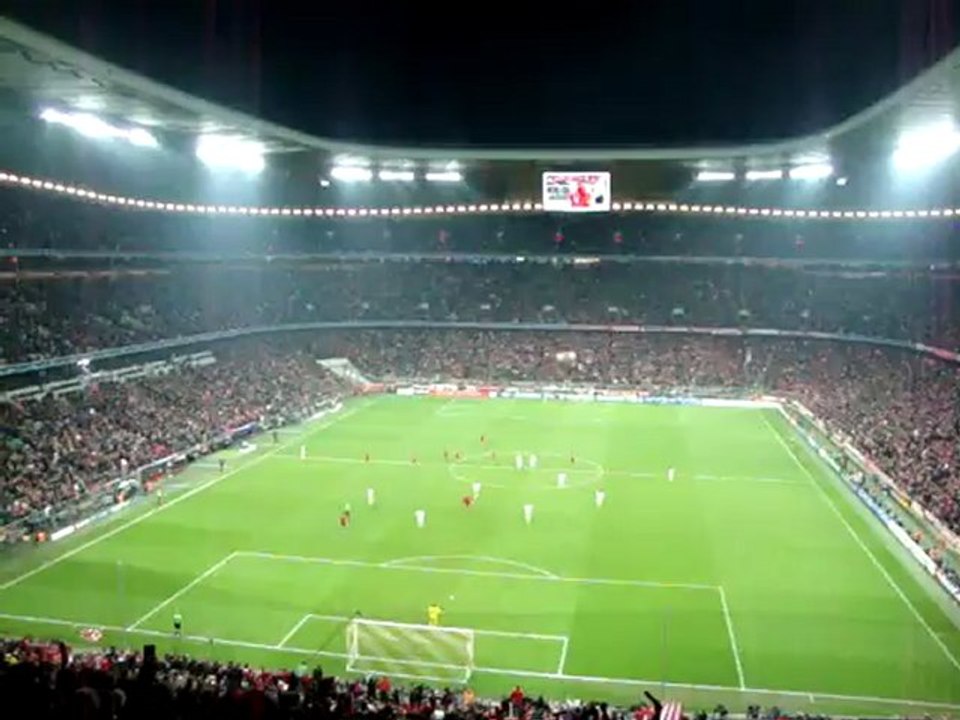 Stadion 2-1 Gomez FC Bayern gegen Real Madrid 17.04.2012