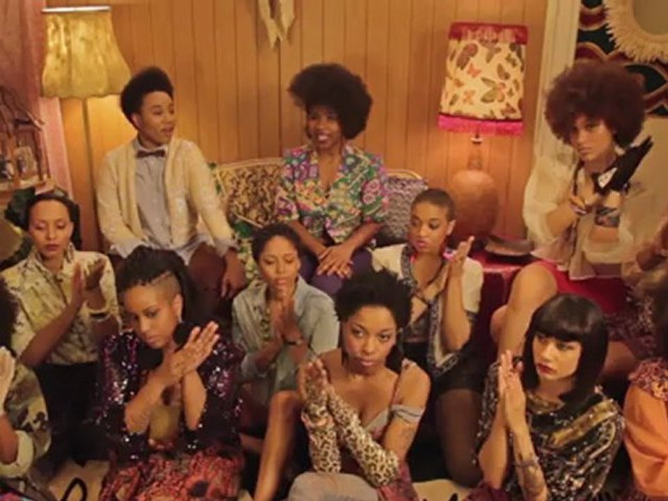 THEESatisfaction - QueenS [OFFICIAL VIDEO]