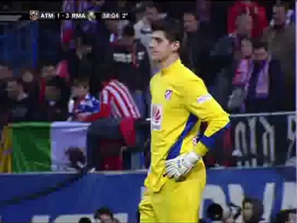 CRISTIANO RONALDO GOOL DE PENALTI REAL MADRID 3-1 AT DE MADRID