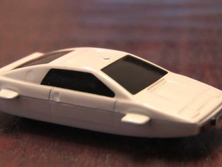 JAMES BOND LOTUS ESPRIT submarine car review by CGR Garage