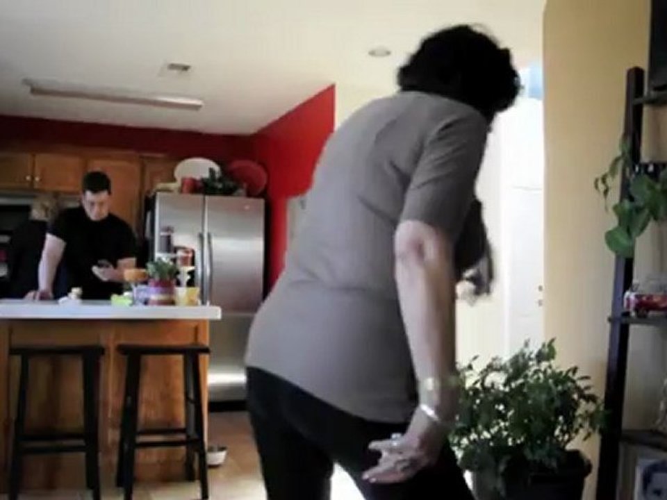 Grandma Poppin and Lockin, Booty Sahke