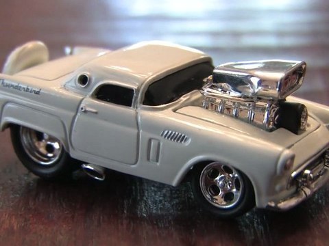 '56 FORD THUNDERBIRD Muscle Machines review by CGR Garage