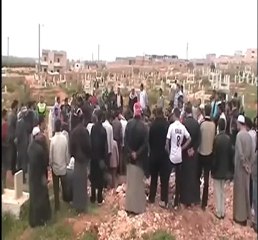 فري برس حلب عندان دفن الشهيد محمد خليفة 11 4 2012