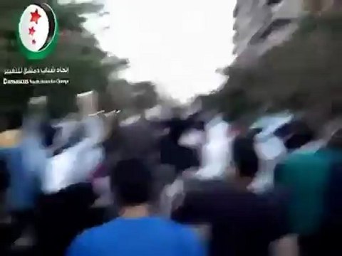 فري برس دمشق مظاهرة في منطقة العدوي مقابل مقر حزب البعث الساقط11 4 2012
