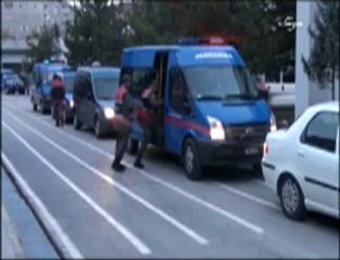 Ankara'da jandarma operasyonunda 2 tüp radyoaktif madde ele geçirildi