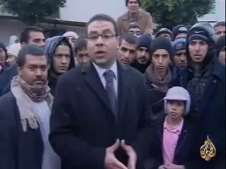 سكان قطاع غزة يتدفقون على مدينتي رفح والعريش المصريتين
