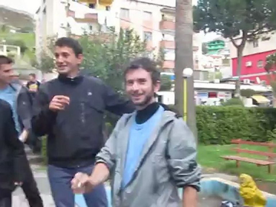 un midi en albanie