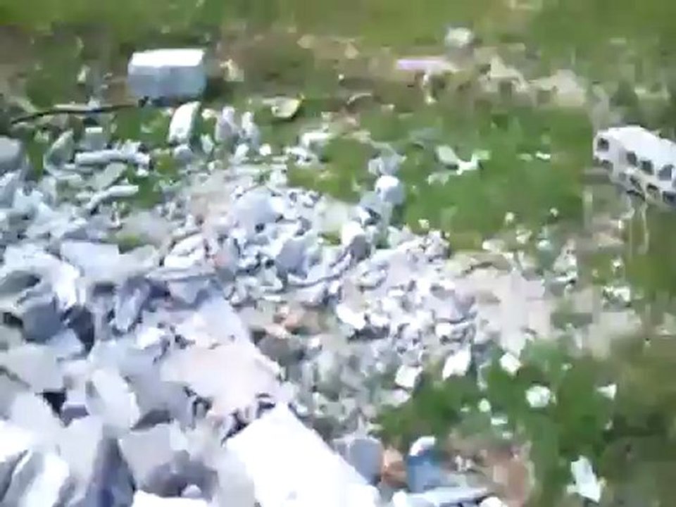 فري برس حمص القصير آثار الدمار نتيجة القصف الهمجي 12 4 2012 Homs