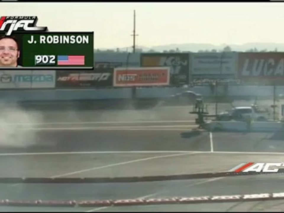 James Robinson drifts a Honda Element in Formula Drift Round 7