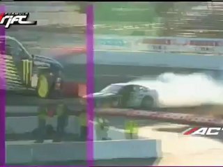 Vaughn Gittin scores a 82.3 during session 1 of qualifying for Formula Drift Round 7