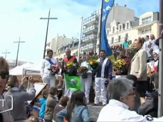 Des trotteurs sur la plage des Sables (Vendée)