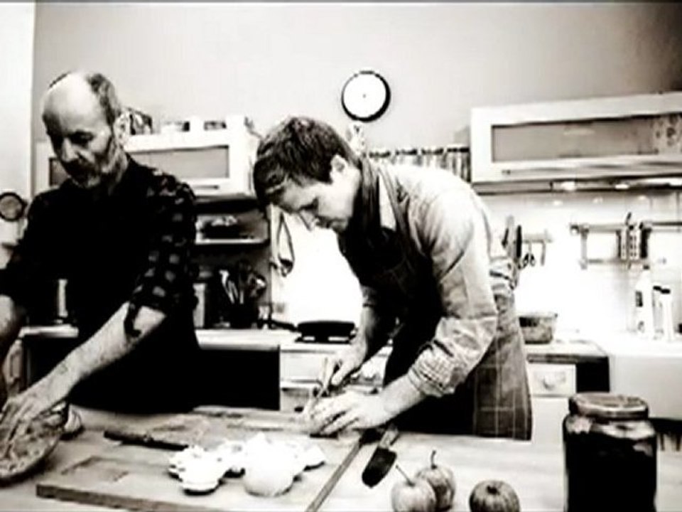 Peter and Christian are preparing a chicory / witloof salad