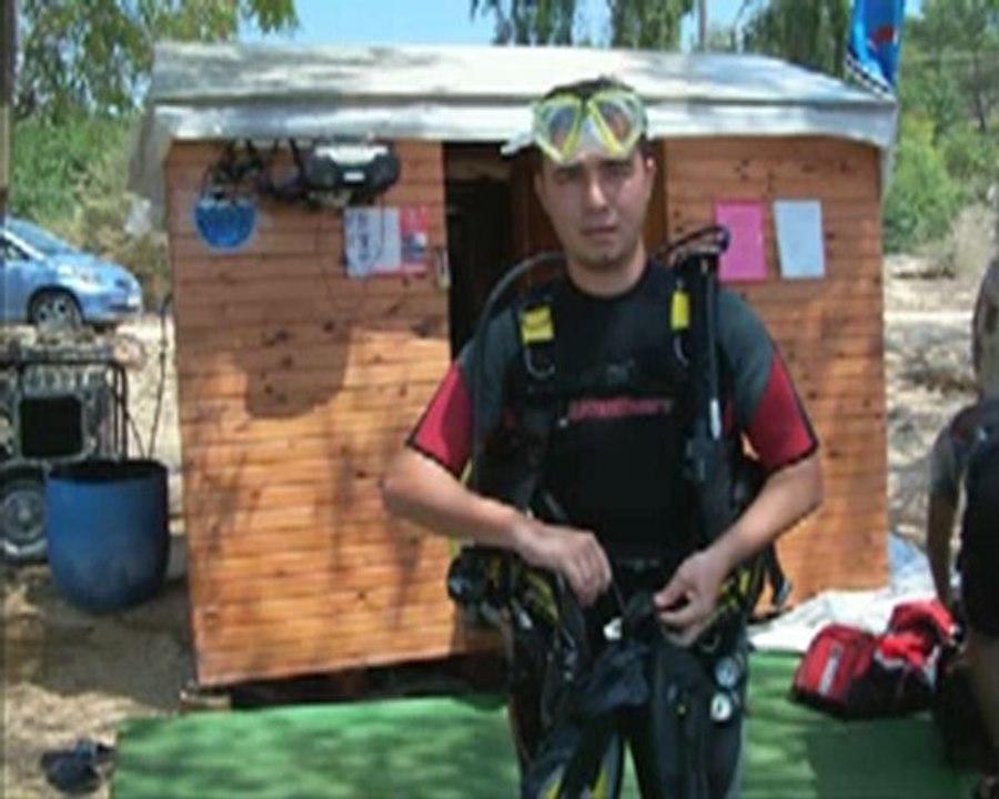 Emel TAŞCIOĞLU  "SUDA BALIK YAN GİDER"